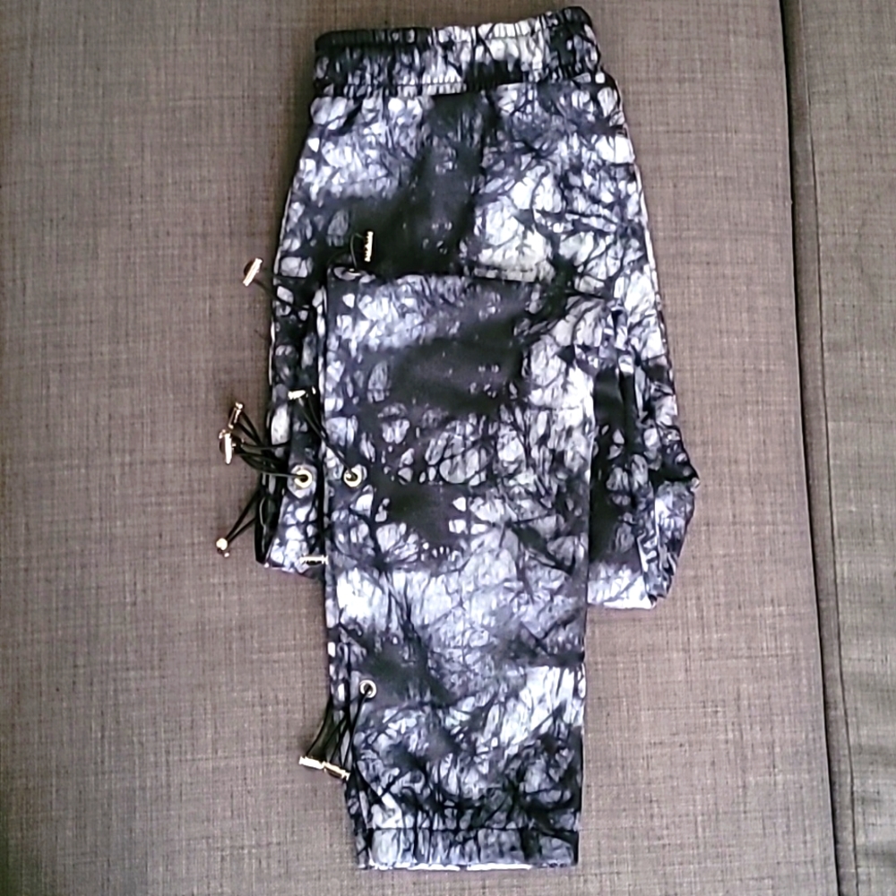 Black and Grey Joggers with Front Pockets XL